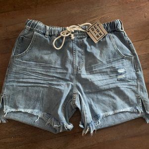 Reign Elastic Denim Shorts NWT